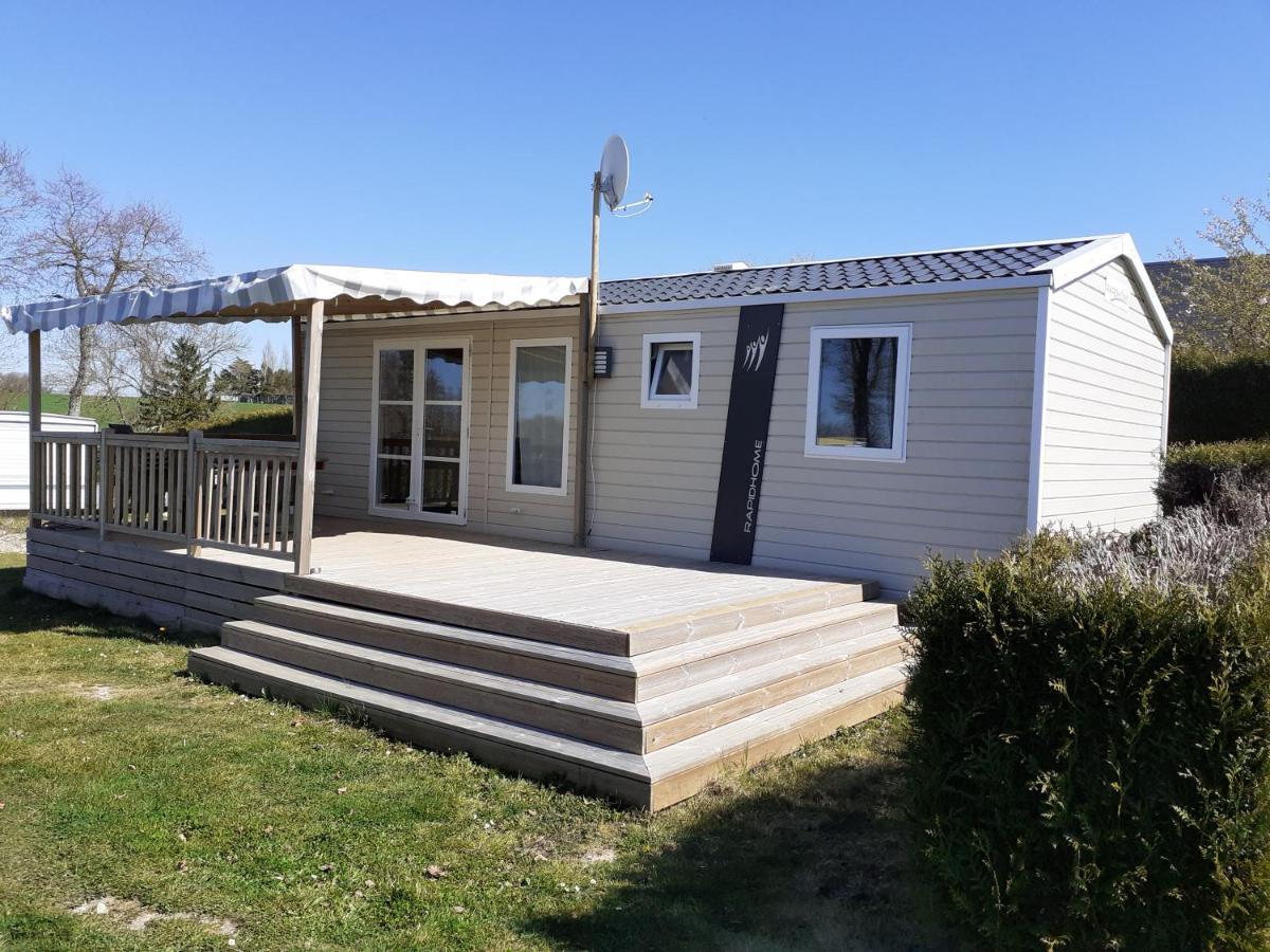Camping Les Falaises De Toussaint Exteriör bild