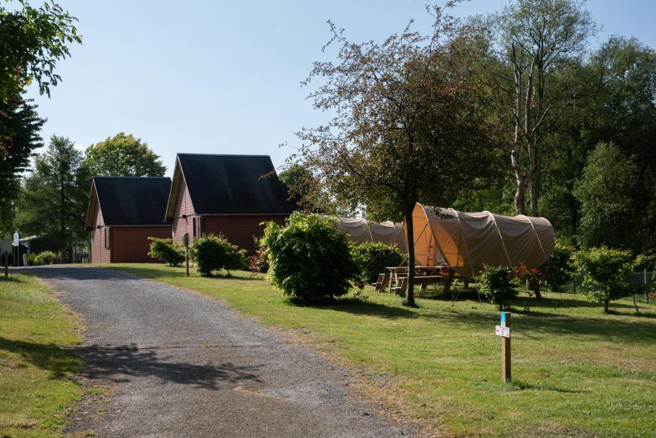 Camping Les Falaises De Toussaint Exteriör bild