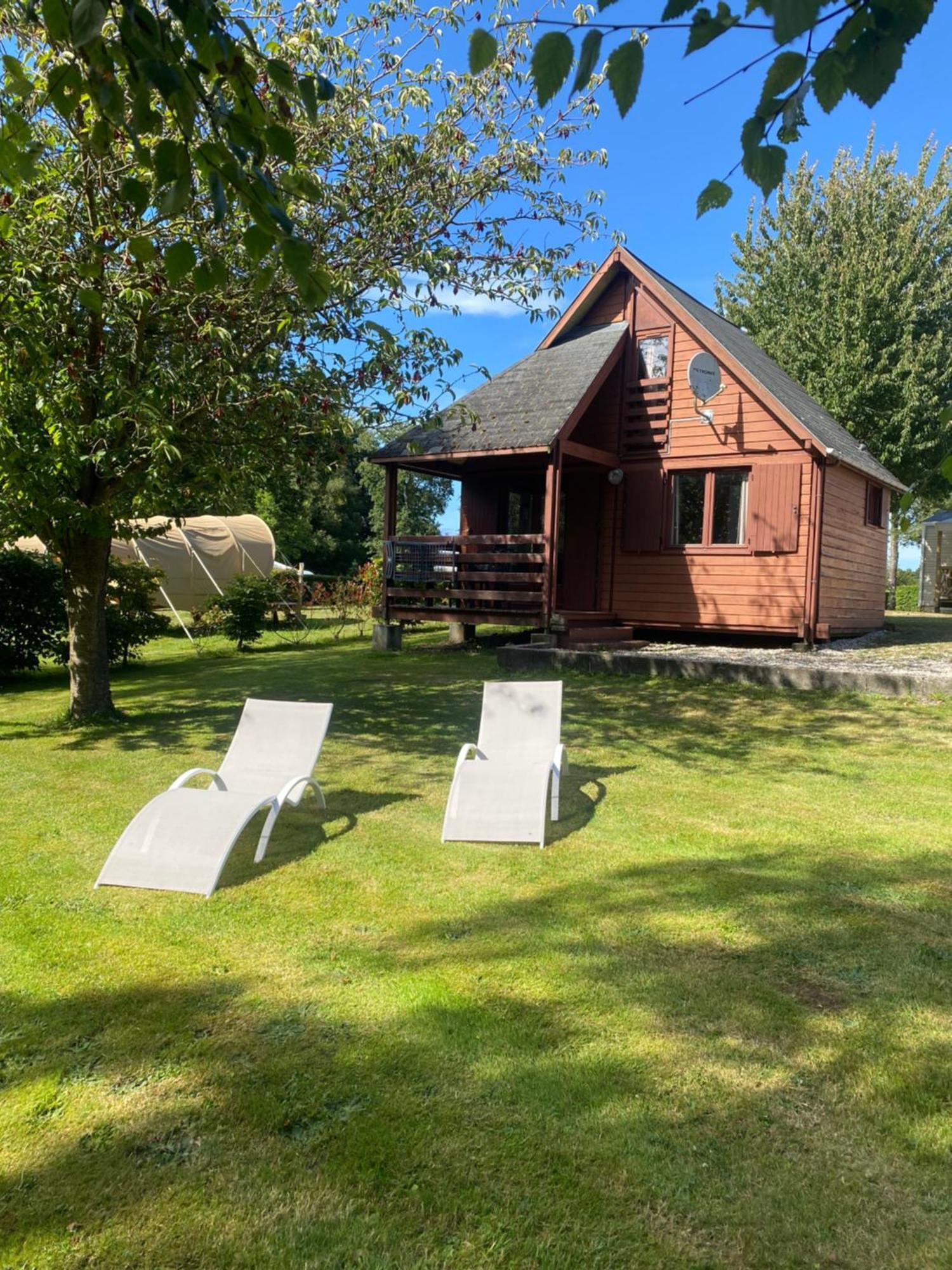 Camping Les Falaises De Toussaint Exteriör bild